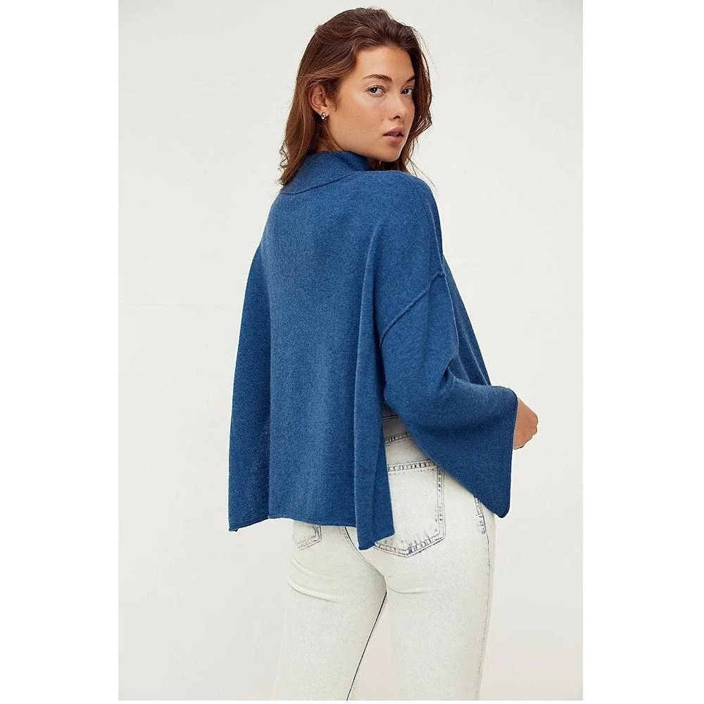 Free People Blossom 100% Cashmere Turtleneck Sweater Blue Cropped Boxy Womens XS
